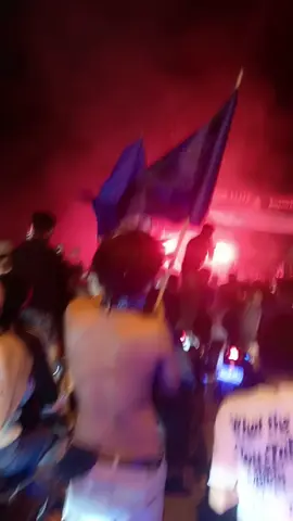 viking tempuran menyala🔥💙🥶#B2B#persibjuara#vikingkarawang#fyp 