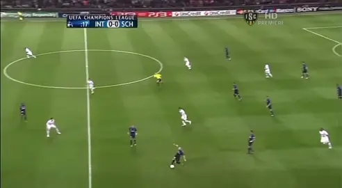 Dejan Stankovic wondergoal vs Shalke - Chanpions leave - 05/01/11 #fyp #championsleague #inter #intermilan #shalke04 #football #footballtiktok #goal 