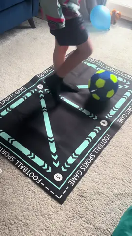 Large Football Training Mat ⚽️ #training #trainingmat #footballtrainingmat #skills #develop #improve #footballskills #socks #mat #nonslip #large #react #footballtraining #footballgifts #agility #speed #football #footsteps #speed #coordination #footballfan #allages #getbetter #indoor #outdoor #footballaccessories @AccueilPort Fitness 