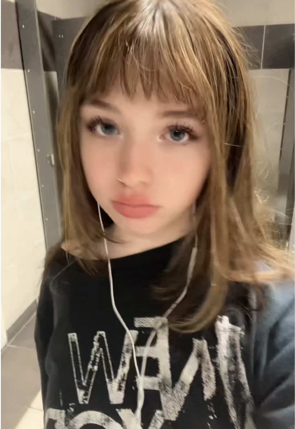 Should I dye my Hair ???