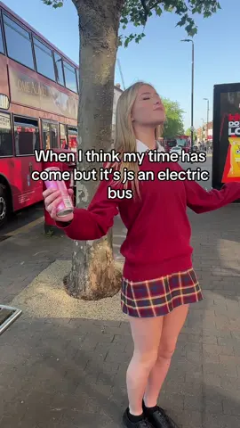 10/10 acting skills why do they make that sound tho #funnierinmyhead #fyp #bus #electric #london #highstreet 