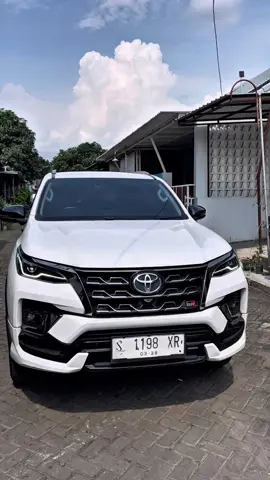 Fortuner GR 2.3 2023 Plat S Jombang Odo 43ribu Surat surat lengkap Pajak hidup panjang  Servis rutin toyota Mesin halus Tidak bekas laka atau banjir Exterior interior masih full orsinil Atas nama tangan pertama dari baru Minat hubungi 0877 1827 2363 Harga 44x jt Bisa dibantu proses kredit sampek acc #toyota #fortuner #fortunergr2800sport #fortuner2023 #toyotafortuner #fortunerjombang #mobilfortuner #fypage #berandafyp #mobil #mobilsuv 