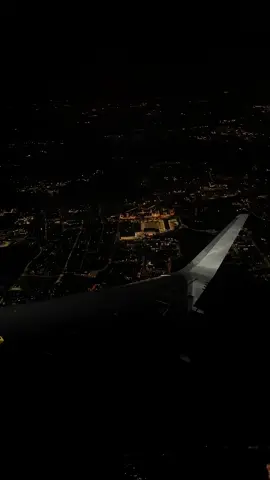this feeling is unmatched  #airplane #flying #airport #fyp #perte #night #milan #italy #light #world #space 