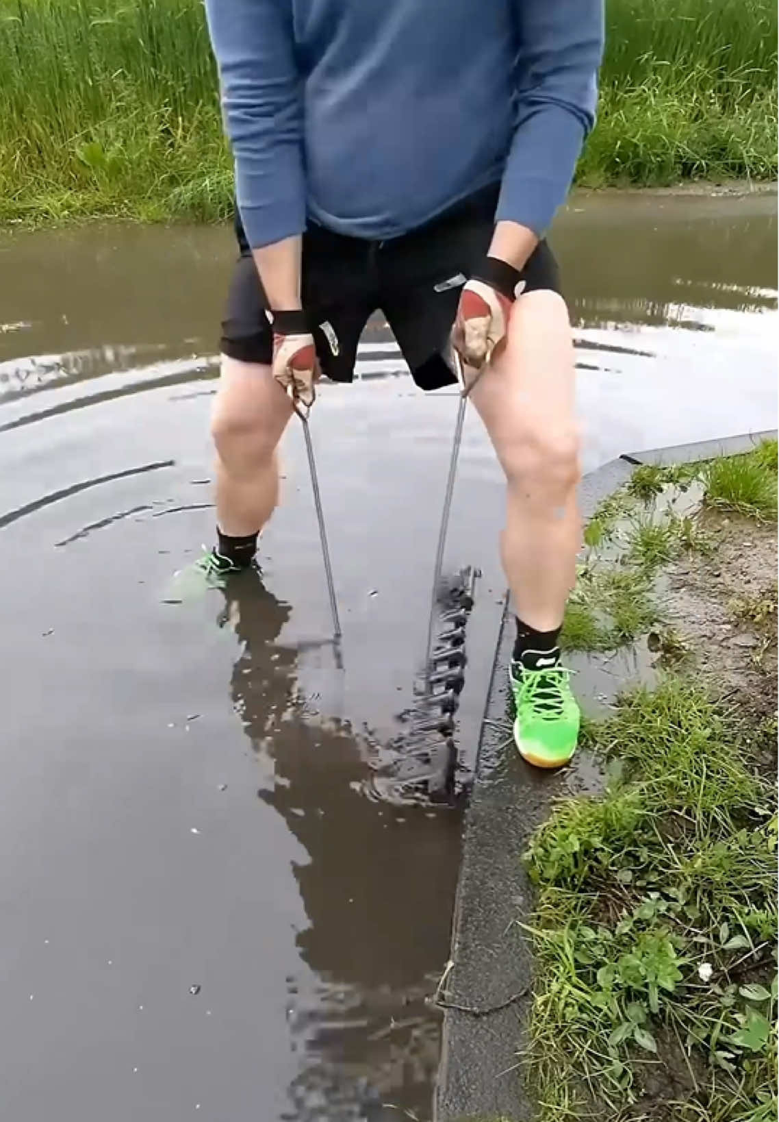 #uncloggingdrains #cuttinggrass #cleaninghouse #satisfying #asmrsleep #asmrsleeprelax #cleaninggarden #camping #tips #cleaningsatisfying #homecleaning #housecleaning #satisfyingcleaning #cleaningasmr #lawncare #lawnmowing 