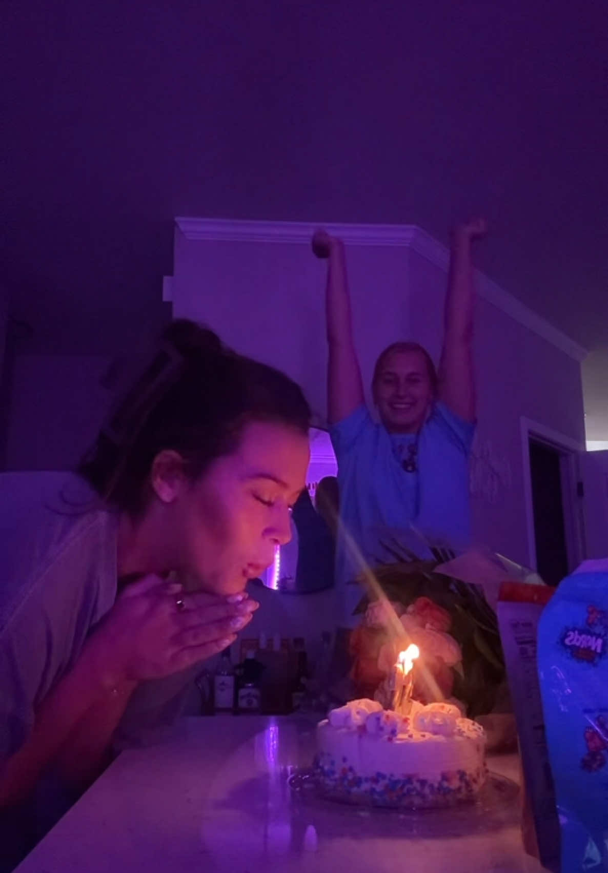 @sydneyhandel THE CUTEST I LOVE U!!! she surprised me because we won’t be with eachother on my real bday :( #fyp #birthday #bestfriend 