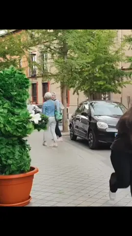 Funniest Reactions of People!! #bushman#bushmanprank #funnyvideos#prank#funny #scareprank#viral#humour #fyp#trends 