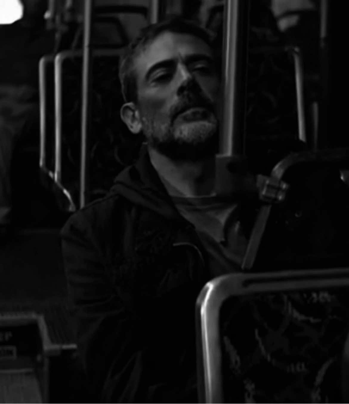 #نيغن #jeffreydeanmorgan 
