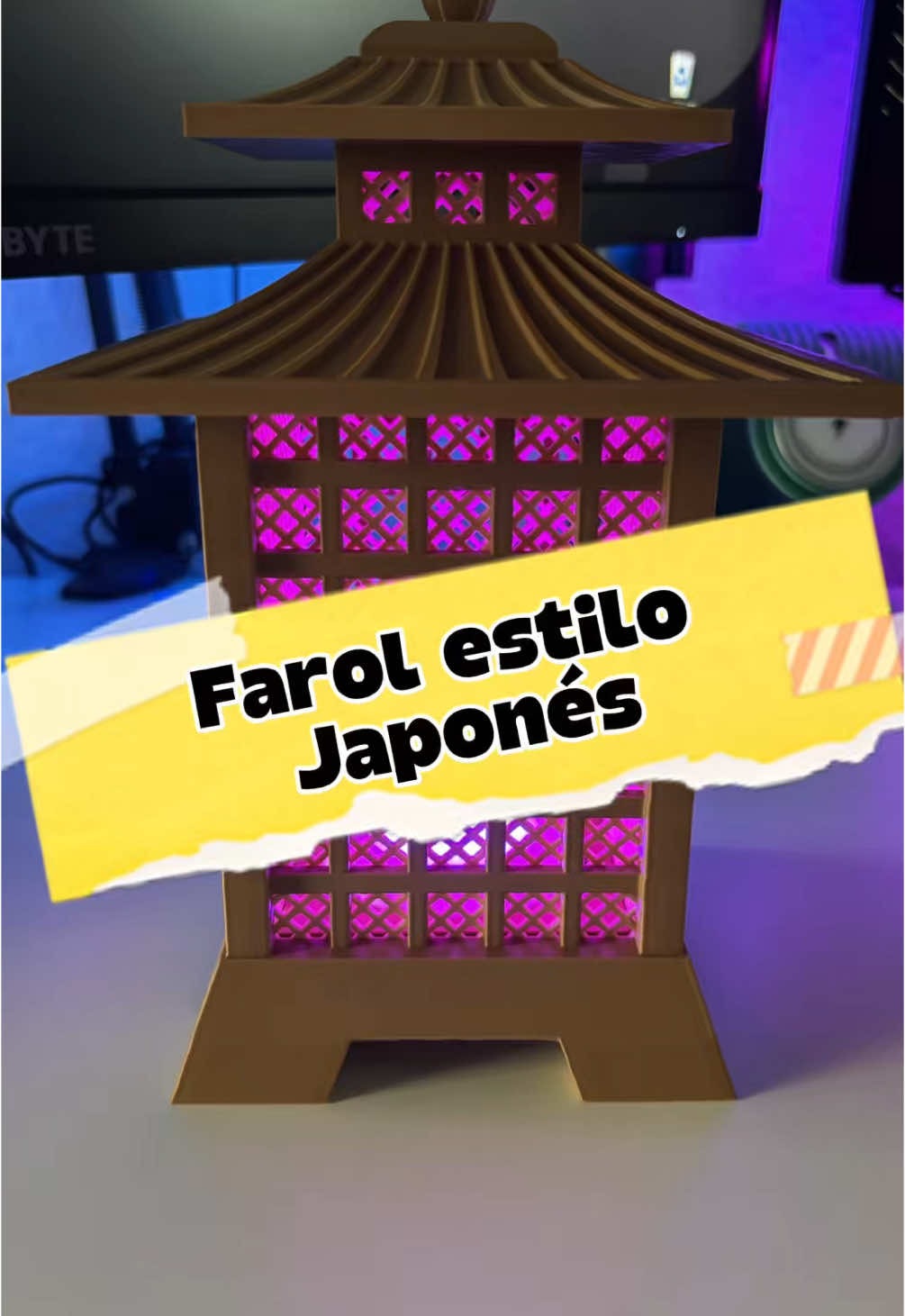 Te muestro cómo imprimí este elegante farol japonés con mi impresora 3D. Perfecto como lámpara decorativa o luz ambiental. Diseño impreso con PLA marrón y luz LED interior. ¿Te gustaría uno igual? #Impresion3D #3DPrinting #Timelapse3D #FarolJapones #Lampara3D #Diseño3D #OrientalStyle #Decoracion3D #DIY #bambulab #makerworld 