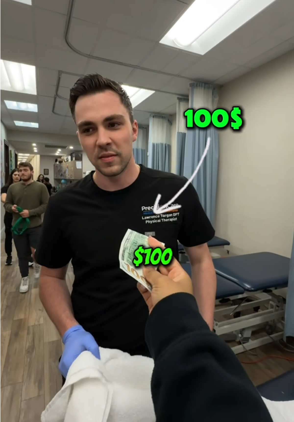 What exactly does a physical therapist do? Answering your top PT questions — From pain to rehab to what actually works. Physical therapy = movement, strength, recovery. Drop your next question in the comments! #qanda #physiotherapy #physicaltherapist 