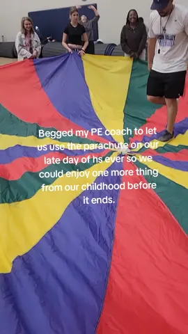 Actively crying #senior #senioryear #classof2025 #lastdayofschool #crying #sad #highschool #graduate #Summer #foryou #fy #foryourpage #fypシ #fypシ゚viral #foryoupage #fyp #fypage 