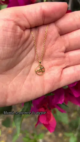 Mamá te quiero. Encuentra el tuyo aquí. https://amourjoyeria.com/ #diadelasmadres❤️ #joyas #jewelry #mama #parati