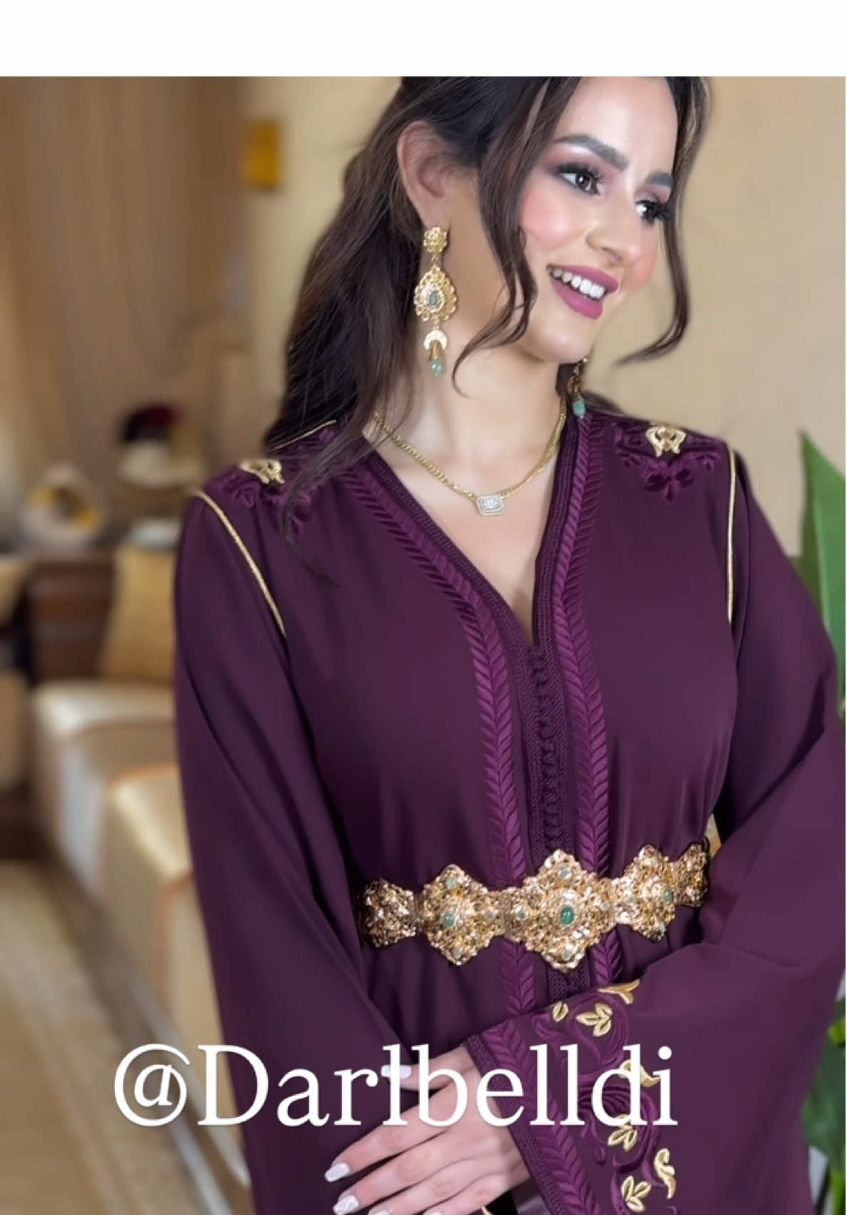 للطلب على الواتس آب فقط  +212 7 74 77 75 10