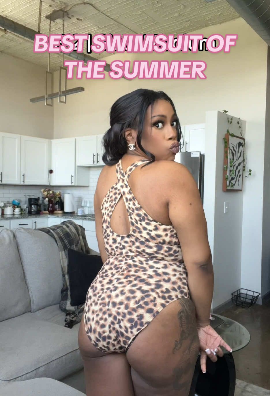 If you find my waist, tell her not to come home 👋🏽😍🔥 @shopshapellx #tiktokshopfinds #tiktokshopping #shapellx #swimsuit #onepieceswimsuit #shapewear #midsizefashion #fashiontiktok 