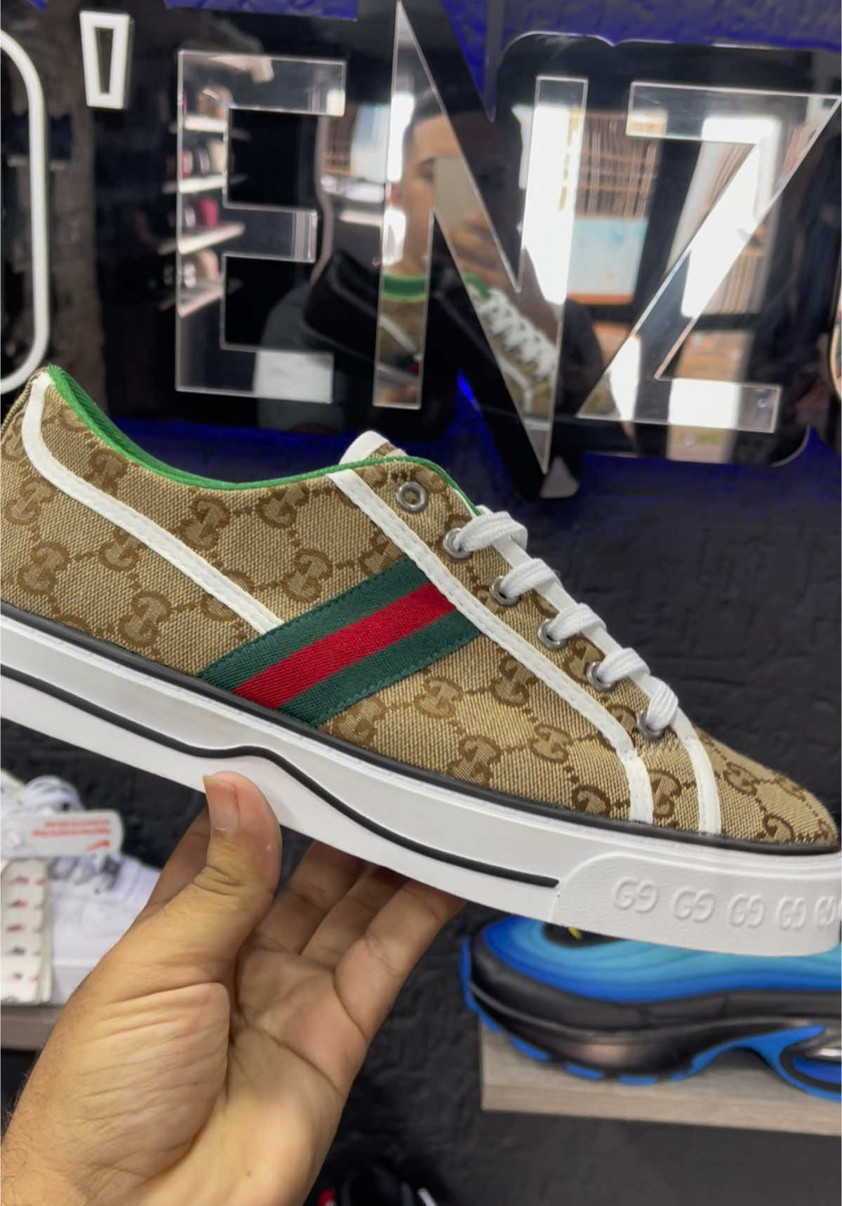 Gucci Gucci Gucci💚❤️🤎 #zapatos #guccigang🇳🇵#seguidores #videoviral #pisos #2025 #tendencia #flowers 