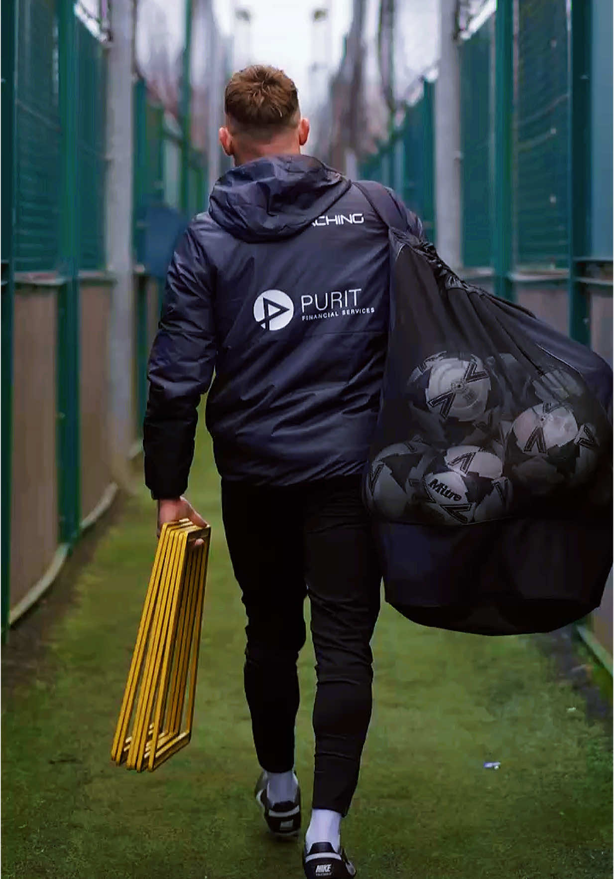 𝙄𝙣𝙨𝙥𝙞𝙧𝙞𝙣𝙜 𝙤𝙪𝙧 𝙣𝙚𝙭𝙩 𝙜𝙚𝙣𝙚𝙧𝙖𝙩𝙞𝙤𝙣 ⚡️ Don’t let anyone else hold the pen to your narrative. You are the author of your own story - write it with courage, passion, and authenticity.  @dmcoachinguk - The journey to new heights continues 📈 #DMCoaching | #DMCway  #football #footballcoaching #futbol #fyp #talent #skill #academy #Soccer #nextgeneration #youth #development #grassroots #westmidlands #birmingham 