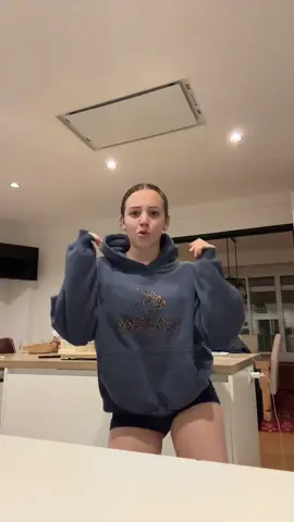 no me sé el baile JAJAJAJAJA lo repetiré bien… ig:anitarqp 