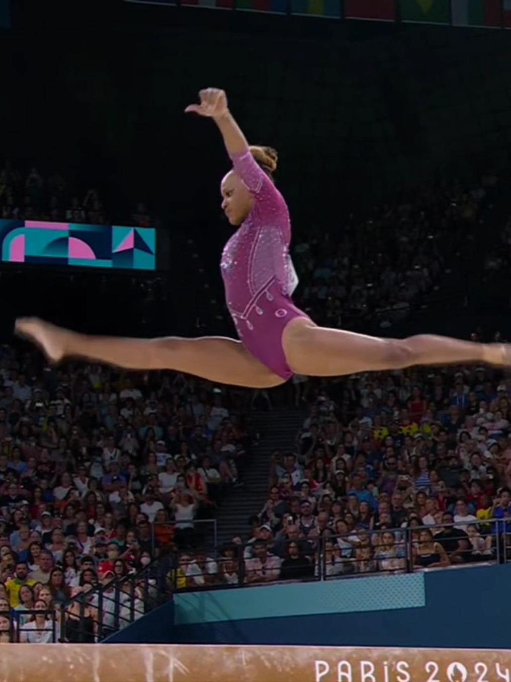 • • • • • #brasil🇧🇷 #ginásticaartistica #ginásticaartistica #rebecaandrade #rebecaandrade #olimpíadas #rebecaandrade #brasil🇧🇷 #vaiprofyyy #paris2024 #ginástica #rebecaandrade 