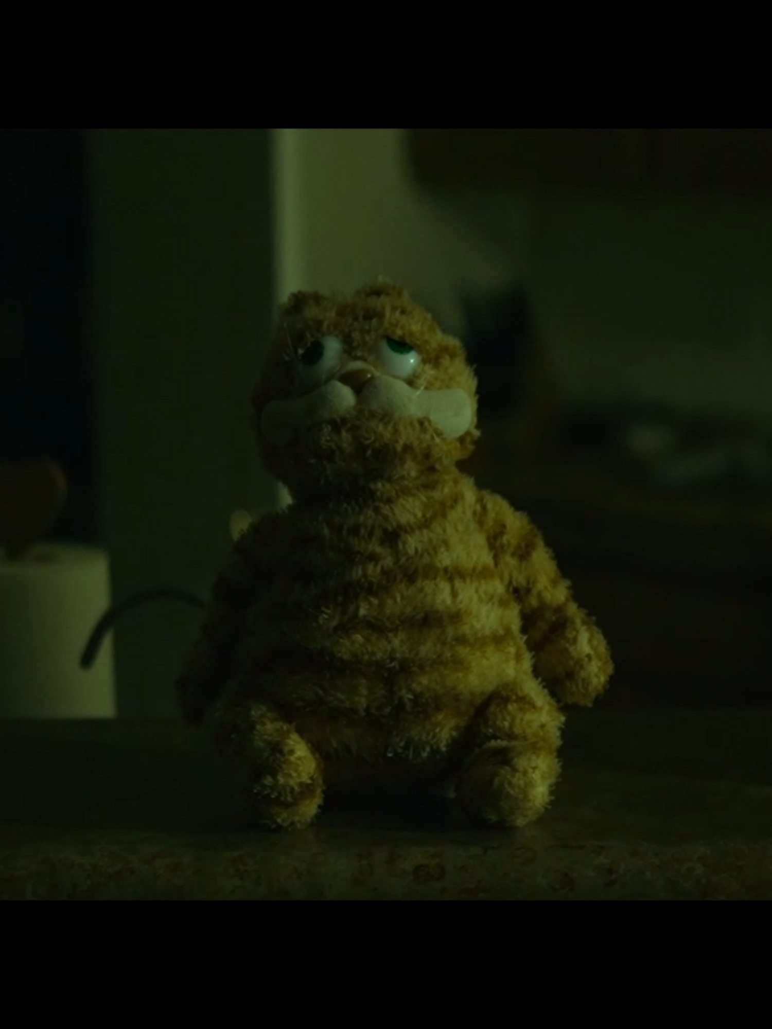 Garfield loses himself after Odie; he may never recover. #garfield #letdown #radiohead #sad #foryou 