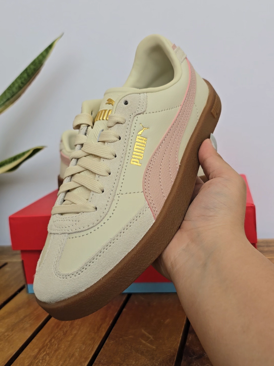 😍 Busca comodidad, diseño y actitud con 𝙋𝙪𝙢𝙖 𝘾𝙡𝙪𝙗 𝙄𝙄 𝙀𝙧𝙖✨ ✅ Productos 100% originales  🔗Visita nuestro sitio web: https://sportfitonline.com/ 🚚 ENVÍO GRATIS AL REALIZAR TU COMPRA 📲 Contáctanos: https://wa.link/df3qpg Precio: Q699 SKU: 401001 23 #Puma #ClubII #Era #Caballero #Calzado #CompraEnLínea #Shop #Gt #Sport #ForYou #SportFitOnline #TiendaEnLínea #enviogratis 