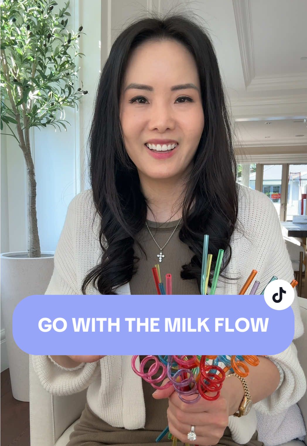 I’ve spent over 5 years breastfeeding 5 babies and it was no easy feat. I’ve dealt with cracked nipples, engorgement, low milk supply and mastitis…twice. 😩 The stress of nourishing a baby on top of dealing with all the other postpartum issues can be overwhelming. @Munchkin Inc. has come out with the groundbreaking Flow Nipple Shield +, which protects your skin but also allows you to see the milk flow from your body to the baby’s mouth. It gives breastfeeding moms confidence and reassurance that our bodies can in fact do all of the things. 💪🏼 #MunchkinPartner #MunchkinFlow #breastfeeding #ad 