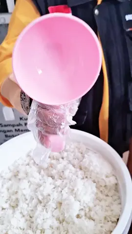 cetakan nasi anti lengket yang estetik ....#centongnasiviral #cetaknasi 
