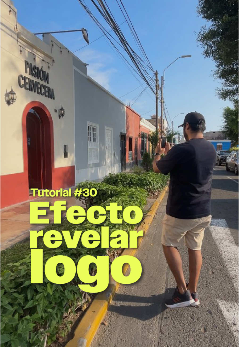 Tutorial: Revelación de logo 📱🔥 Así puedes mostrar tu negocio de forma creativa y con estilo. Si tienes alguna duda, escríbela en los comentarios 👀 Guarda este tutorial y úsalo en tu próxima grabación ✅ Y no olvides de seguirnos para más contenido como este! 📹✨ . . . #capcuttutorial #videotutorial #videotips #videoedits #videoeffects #editingtips #editingtutorial #tutorial #filmmaking #mobilevideography #audiovisualesperu #behindthescenes#LIVEIncentiveProgram #LIVERewards #PaidPartnership 