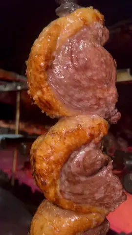 🔥 Vem comer churrasco com a gente 🥩 Aqui o rodízio é completo, o buffet é caprichado e o sabor… inesquecível 😋 Se você ama carne no ponto certo e aquele clima de churrascaria de verdade, esse convite é pra você 📍 Rod. Romildo Prado, KM 13 – Itatiba 📲 Reservas: (11) 99548-1087 ⏰ Almoço: Segunda a sexta, das 11h às 15h Sábado e domingo, das 11h às 16h ⏰ Jantar: Sexta e sábado, das 19h às 22h30 👉 Marque quem vai com você e venha viver essa experiência na Sul Catarinense . . .. #SulCatarinense #VemProChurrasco #RodizioDeCarnes #Itatiba #ChurrascoPerfeito #ReelsConvidativo