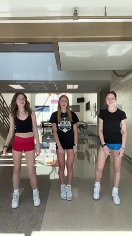 #fyp #dance #trio #AHS #wemissflorida #makeusfamous #school #schooldance 