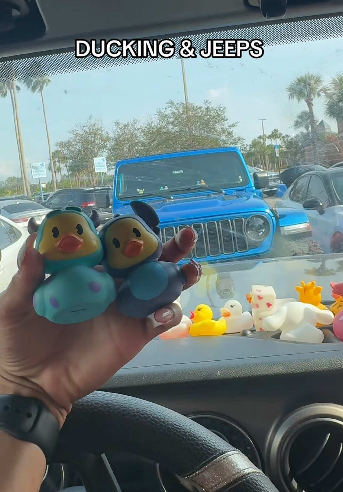 JUST JEEP THINGS  #ducks #jeeps #jeepwrangler #jeepducks #jeepducking #duckingjeeps #jeeplife #blackgirljeepers #jeeplife 