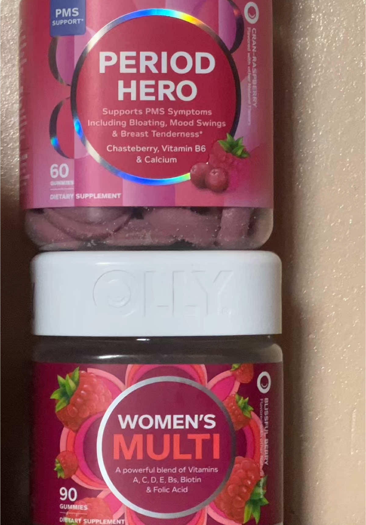 I got the Period Hero just in time for them CRAMPS I was feeling this morning 😭💀 you can get this a @OLLY Wellness website! The Benefits of this are:  Supporting PMS Symptoms Including Bloating, Mood Swings, &  Breast Tenderness❤️ #ollywellness #MentalHealthAwareness #crampshurt #cramps #imjustagirl #periodcramps #mentalhealthmatters 