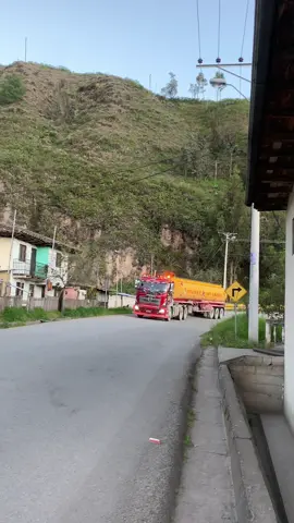 #arevalo_1726📸❤️ #fypシ゚ #original #elegancia#ecuador#hino#mavesa #belleza#😻😻😻#carchi_ecuador🇪🇨🇲🇱 #camioneros#cabezales#unicos#propios🔥🔥🔥#🚚🚚💨💨💨 