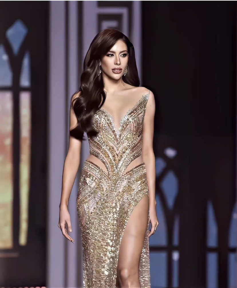 “Jazzy chỉ xin dì một cơ hội để sửa chữa“ #kiranajasminechewter #jazzychewter #jazzy #asc_grp #oofd_grp #pyz_grp #znp_grp #ktd_grp #beautypageant_vns #shakeslow_team🧩 #missuniverse #missuniversethailand 