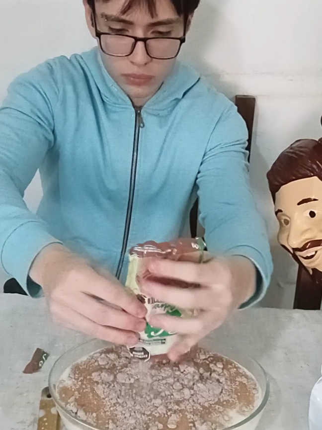 HACIENDO POSTRE #cocina #postre #chocolate #humor #risas #parati 