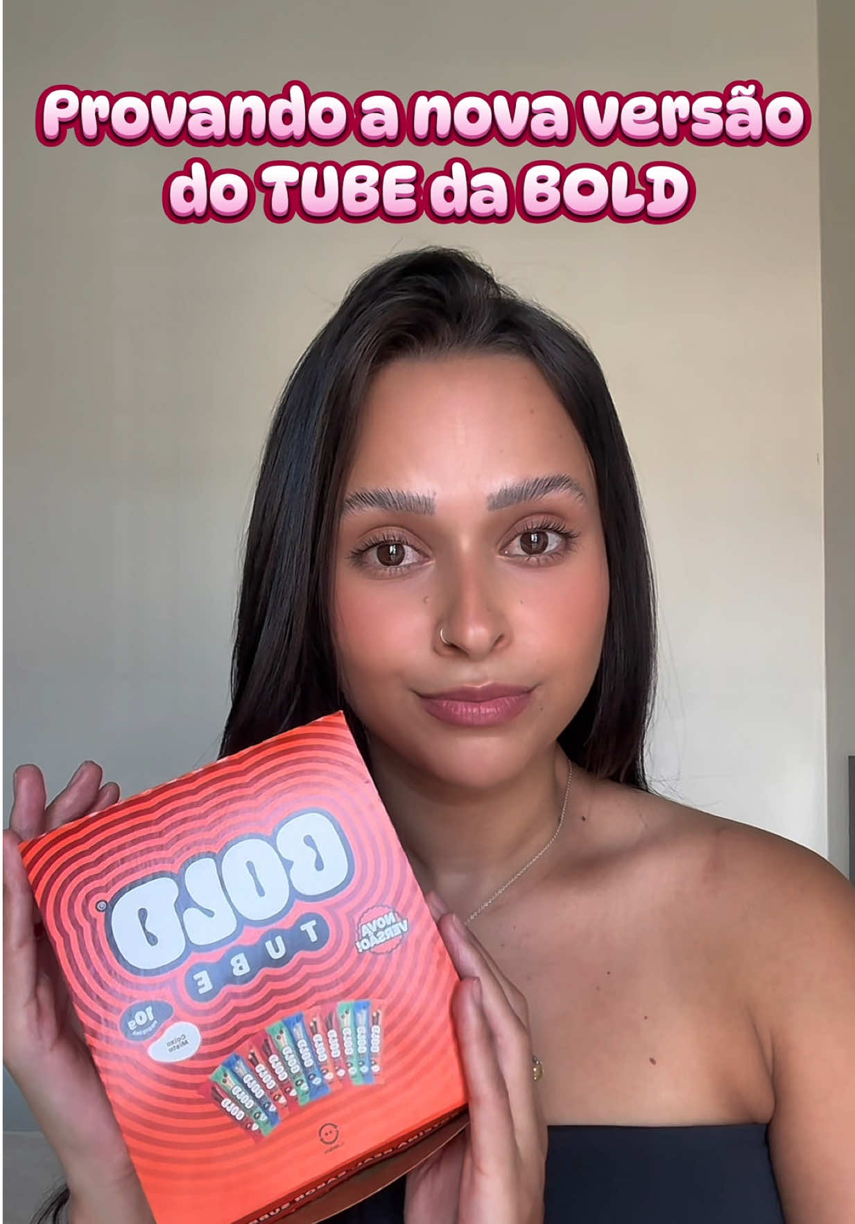 Provando tube da BOLD @BOLD SNACKS  Que deliciaaaaaaaa 😍 #bold #boldsnacks #boldtok #barrinhadeproteina #TikTokShop #proteina 