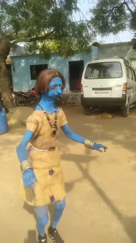 she got moves🕺 #funnytiktok #memestiktok #fyp #fyppppppppppppppppppppppp #xzyabc #xz #funnymoments #viralvideos #hahaha😂😂😂 #memestiktok #bluedance #avatarfilm #funnydance 