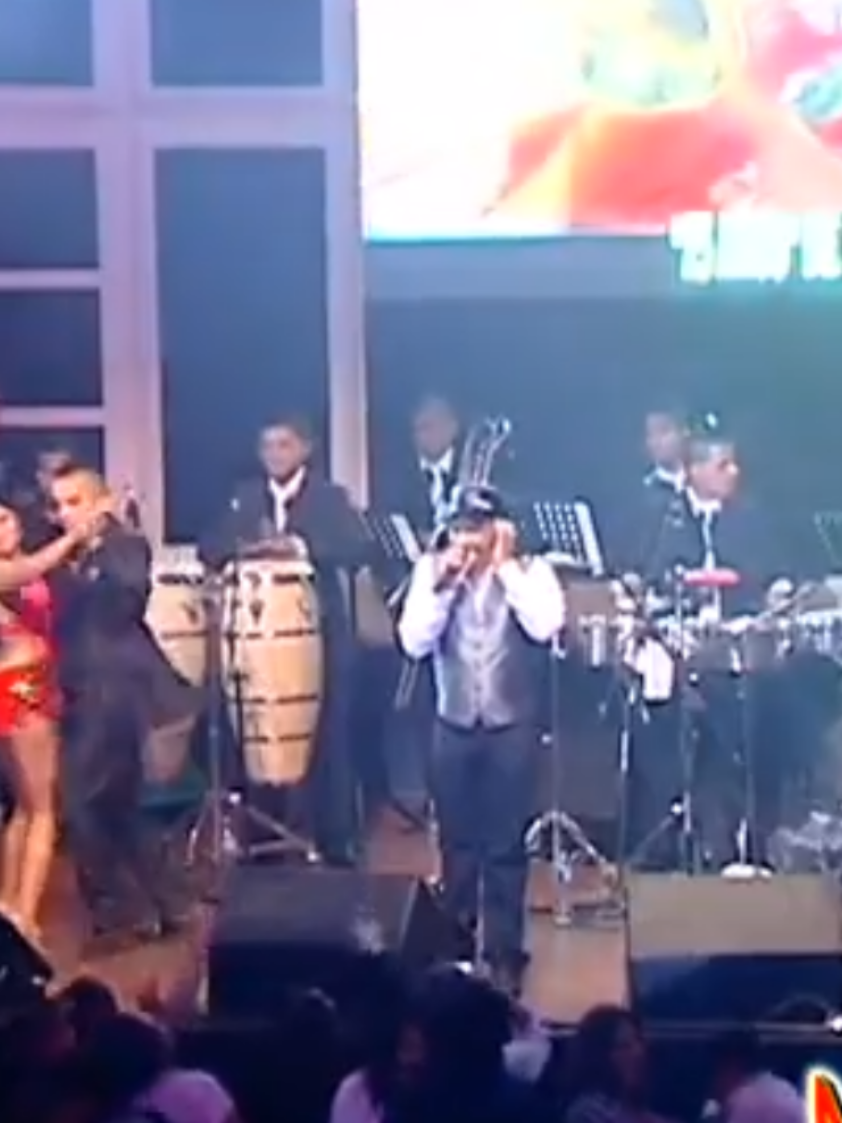 Desde El Fondo De Mi Corazon ...  Hildemaro  #hildemaro #desdeelfondodemicorazon #salsaenvivo 