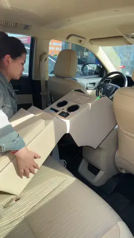 Toyota Highlander rear seat armrest box#toyota #autoparts #carinterior 