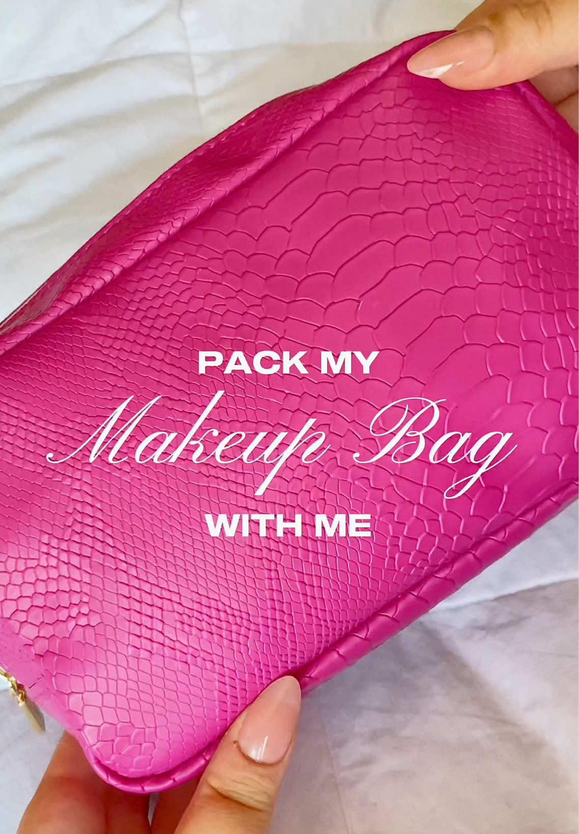 me 🤝🏼 a weekend trip  @Estée Lauder  @DIBSBEAUTY  @milkmakeup  @Rare Beauty @NARS Cosmetics  @tarte cosmetics  @Maybelline NY  @urban decay  @NYX Professional Makeup  @Olehenriksen  @e.l.f. Cosmetics  #whatsinmybag #makeup #MakeupRoutine #beauty 