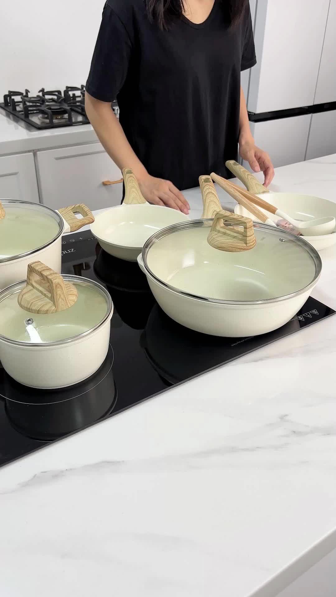 GiPP 10 Pcs Pots and Pans Set, Non Stick and high quality, a perfect gift for your wife or your mother :) #gipp #gippkitchenware #giftideas #tiktokshopmothersday 