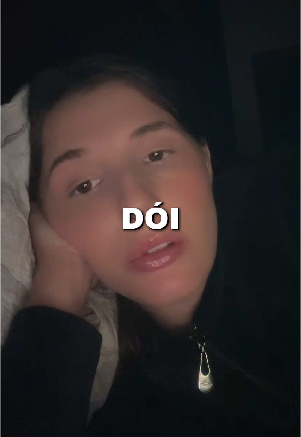 Quer saber quando é a pessoa certa? É quando a paz grita mais alto que a dúvida. Quando você não precisa se esconder, se podar, se calar. É quando o medo não some, mas você sente que pode enfrentá-lo com alguém do lado. A pessoa certa não chega perfeita ela chega disposta. #textos #dor #pessoa #certa #amor #verdadeiro #relacoes #conselhos 