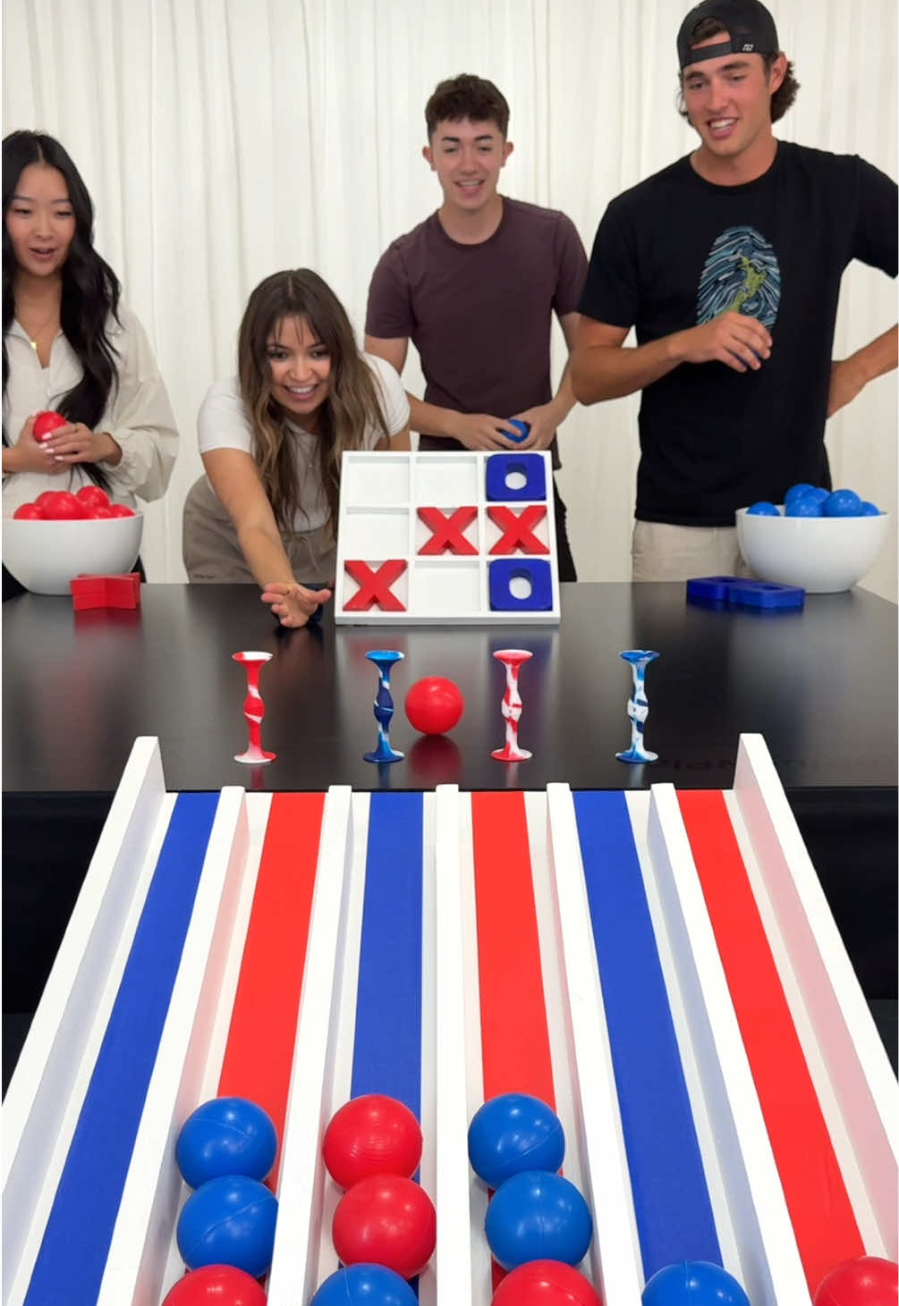 Color match tic tac toe with obstacle’s! Girls vs Boys #game #family #competition 