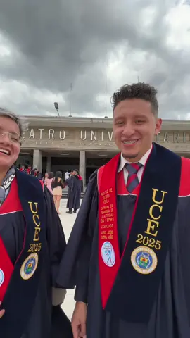 Lo logramos mijaaaa 🥳🎉🎓@Marilyn Vanessa #graduacion #licenciados #graduados #universidad #paratiiiiiiiiiiiiiiiiiiiiiiiiiiiiiii #fyp #viral_video #alcohol #borrachos #licor #arcangel #ecuador🇪🇨 