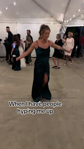 #fyp #foryourpage #tiktok #solo #dancingqueen #weddings 