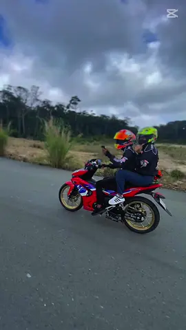 កំពុងវង្វេងផ្លូវ🤣 📸🍃🚀🏞️#rsx150🇲🇾🇻🇳 #fyp #rsx150malaysia #MomsofTikTok #v4 #fypシ゚viral🖤tiktok #fypツ #ភ្នំបូកគោ #ឋានសួគ៌បូកគោ #capcut #cambodia🇰🇭 #fypシ゚ 