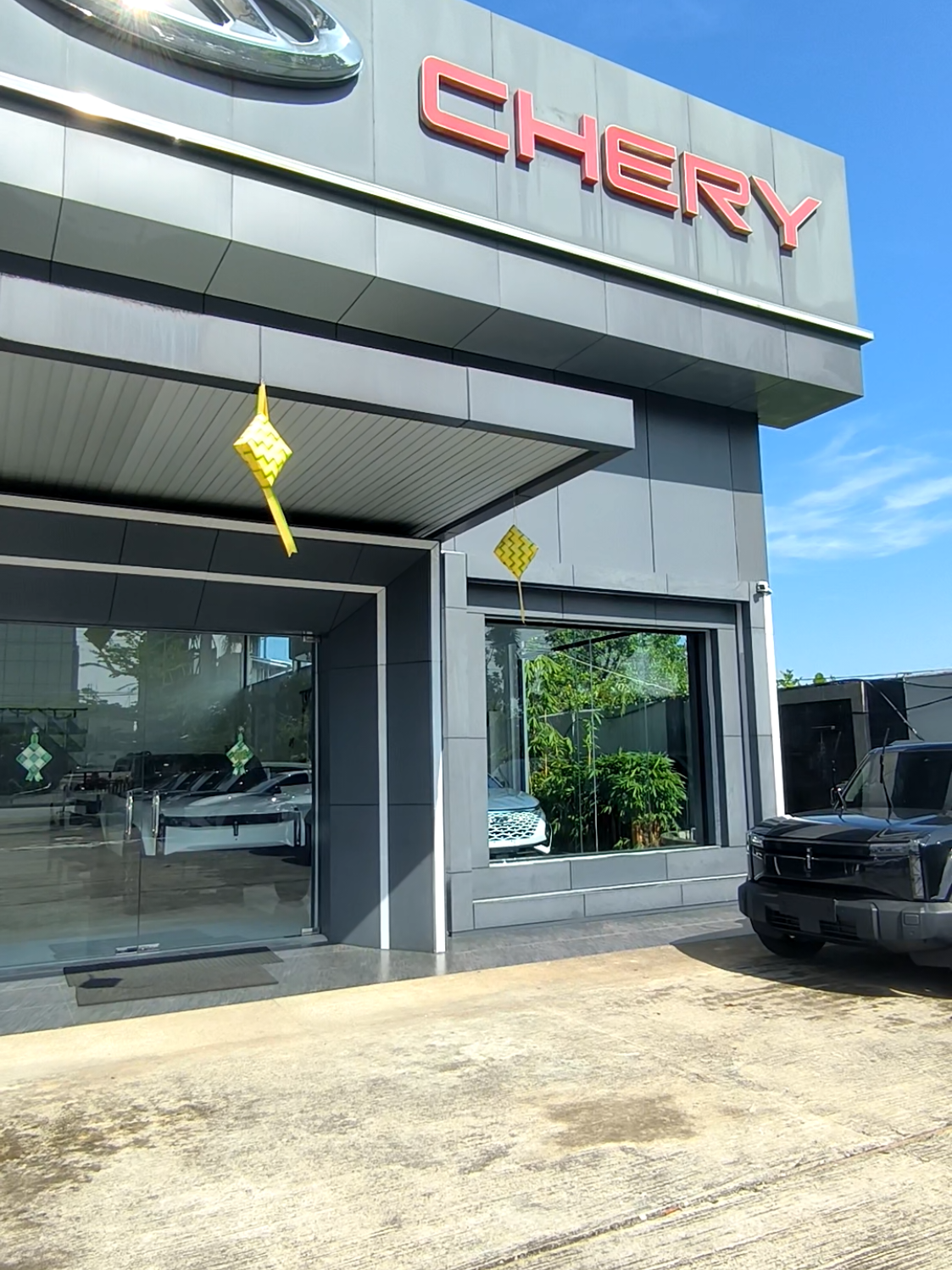 READY STOCK baru datang lagi nih stock terbaru untuk kamu yang lagi cari kendaraan, dari yang BBM, listrik maupun hybrid ada semua ya. Jadi gak usah liat yang lain karena di Chery sudah lengkap semua #cherykalbar #tiggo #omoda #j6 #tiggocross #tiggo8 #tiggo8csh #cherysuperhybrid #pontianak #mempawah #singkawang #sanggau #sintang #ketapang #melawi 