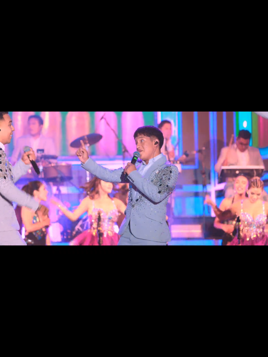 @Orquesta la bella luz oficial @Orquesta la bella luz ofi @stivenfranco_08 #MixChelero #estados_jsc #cumbiaperuana5 #perú 