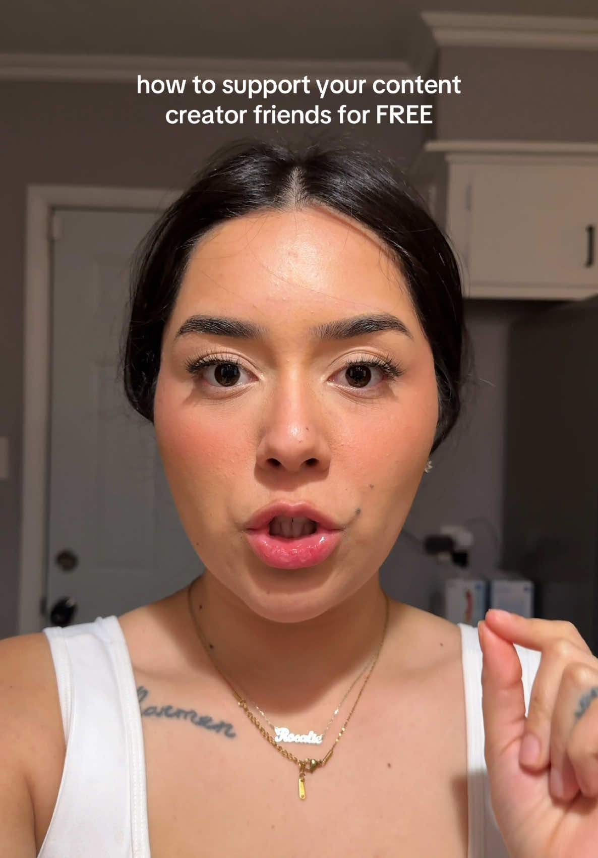 woke up from a long nap with my lash half off so let’s talk about non supportive friends when starting content creation or even opening a business 🙌🏻 don’t let that stop you from supporting others & finding your people!❤️  #contentcreation #secretanimosity #contentcreatortips #latinacontentcreator #latinacreatorsforyou #latinacontentcreators #advice #friendadvice 
