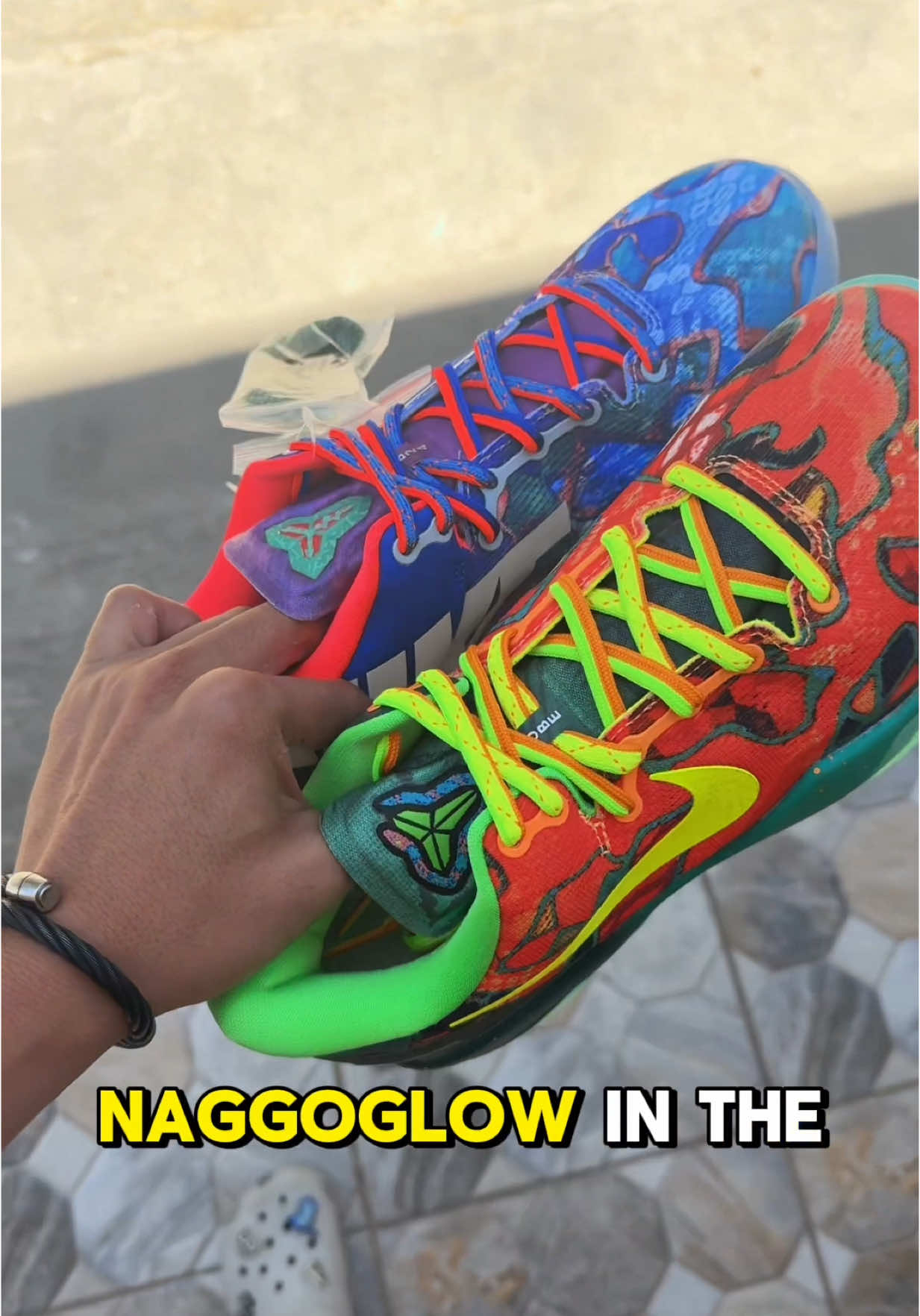 SABI NILA GLOW IN THE DARK DAW E SUBUKAN NATIN #shoepeeps #kobe8whatthe #kobe8 @SHOEPEEPS 