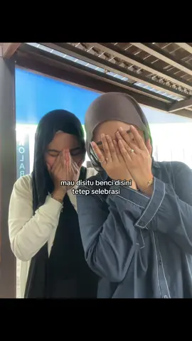 😝🤏🏻 #corporatelife #corporatetok #fyp 