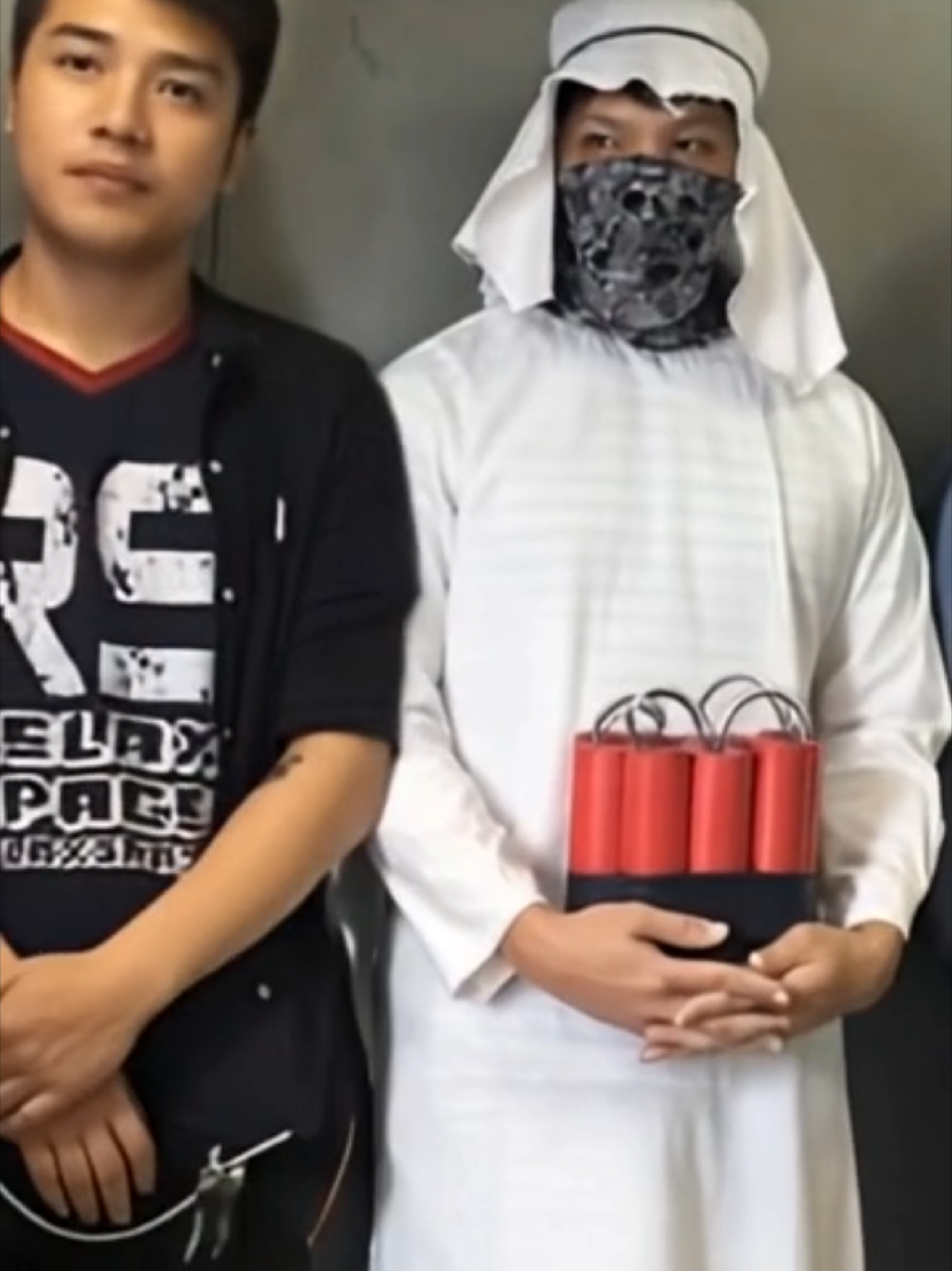 Dạ bác ơi em đeo khẩu trang kia vào có được không ạ? 🫣 #vsl #vuongsonlam #vuonglabo #vlogkhoinghiep 